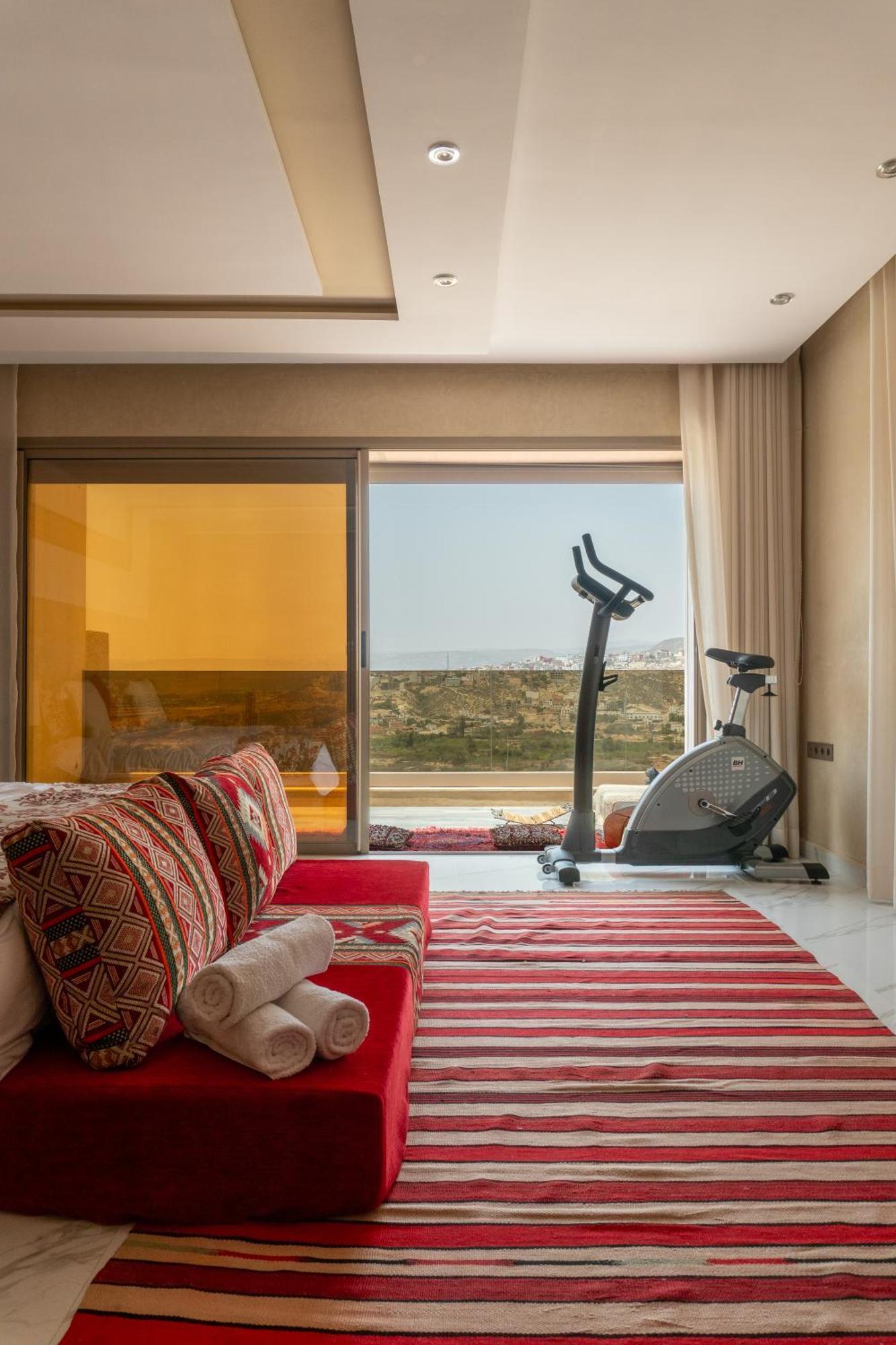 Tayyurt Surf Camp Tamraght Aourir Hostel Imi Mikki ภายนอก รูปภาพ